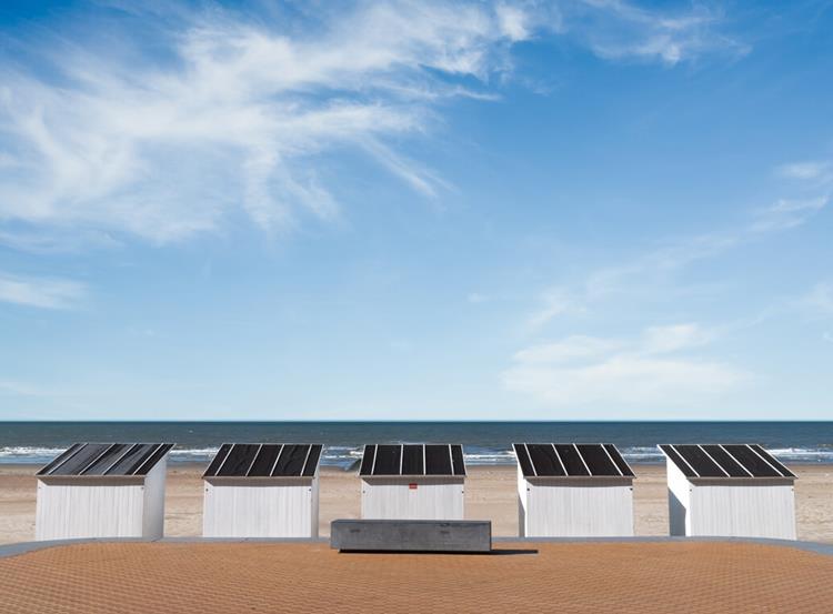 Tussen strand en polders