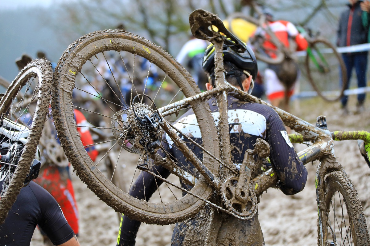 Wielerliefhebbers welkom in Overijse
